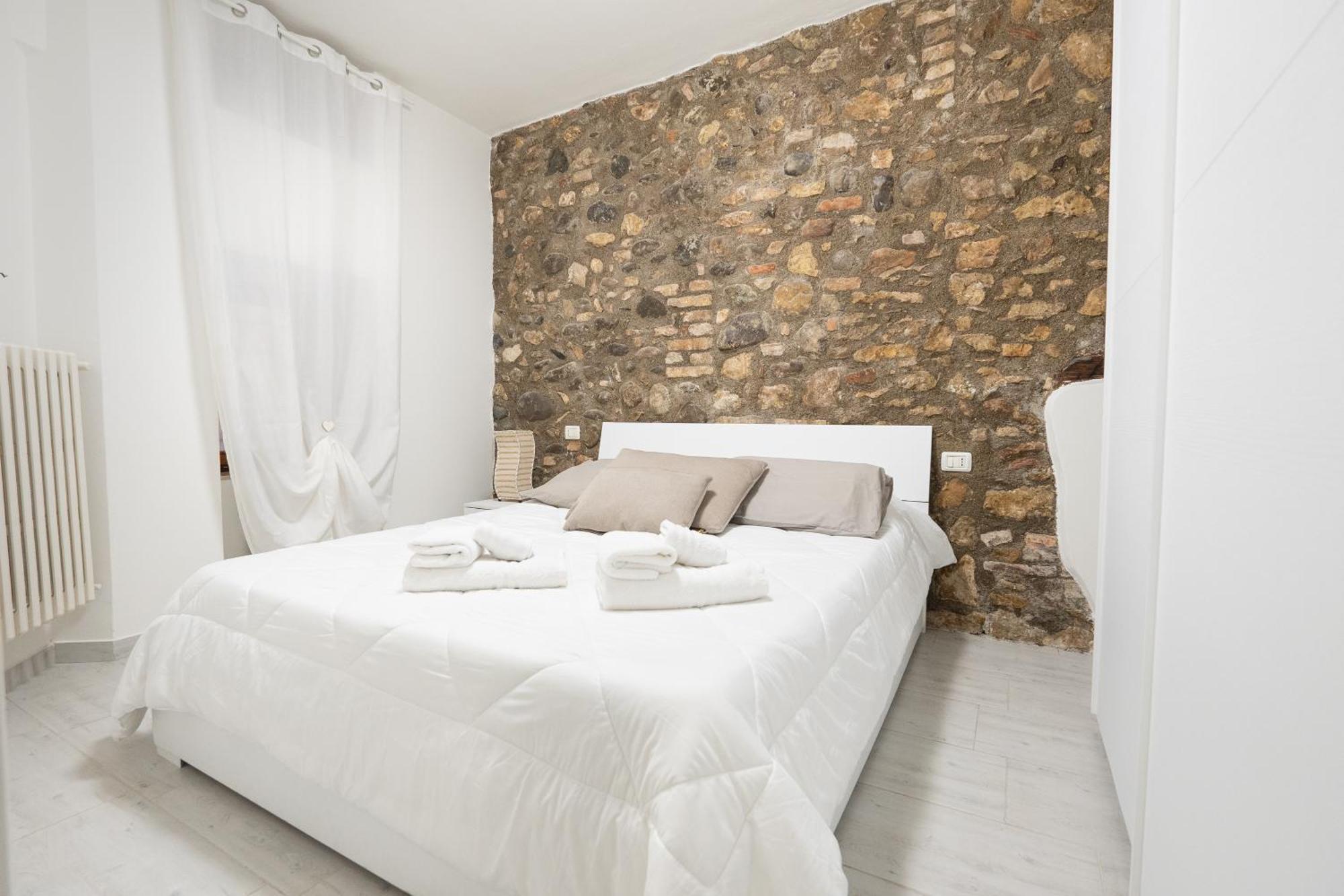 C-Apartment Lake Garda Сало Экстерьер фото